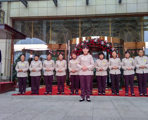 <a href=http://www.yfedownload-2.com/ target=_blank class=infotextkey>廣州辦公室保潔公司</a>:地板清潔小常識